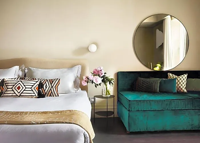 Vite - By Naman Hotellerie 3*
